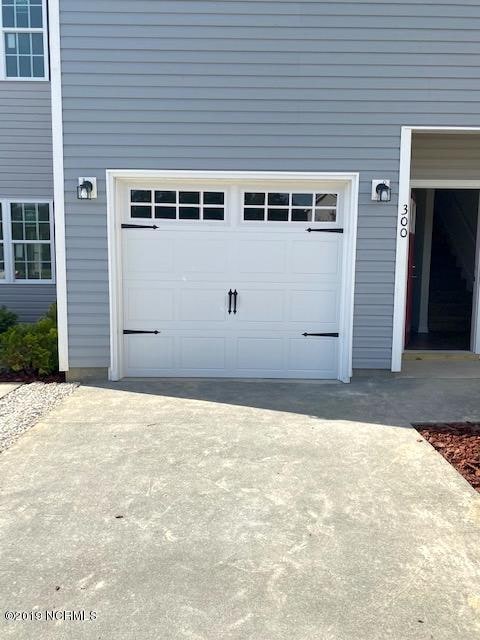 400 Kenan Loop, Jacksonville, NC 28546 - photo 2