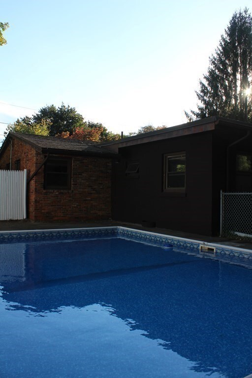 14 Jerome St, Southbridge, MA 01550 - photo 6