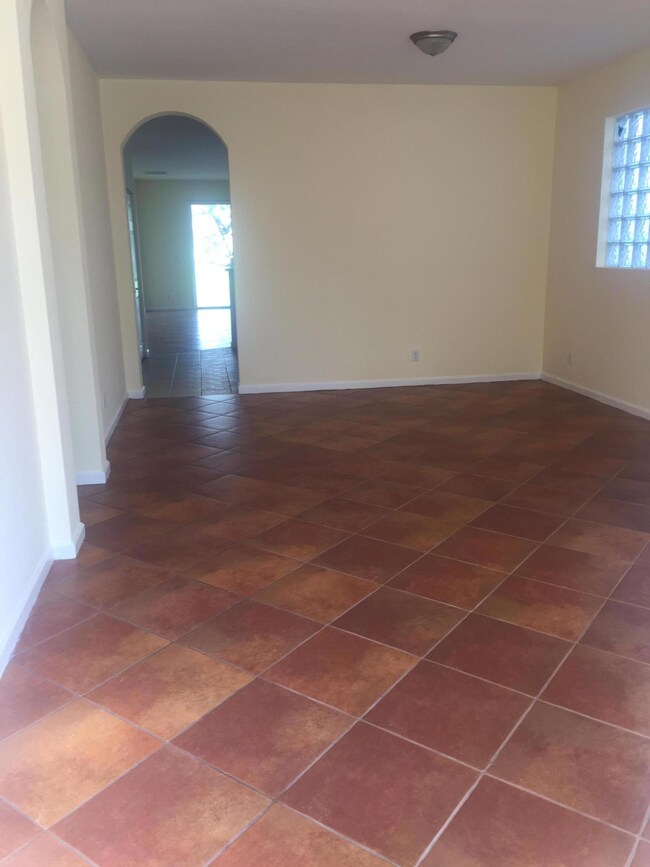 1028 Center Stone Ln, Riviera Beach, FL 33404 - photo 6