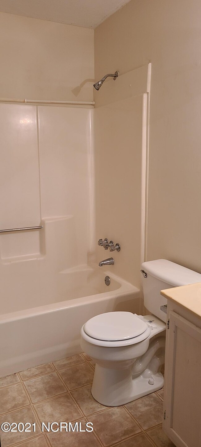 1792 Burgaw Hwy, Jacksonville, NC 28540 - photo 7