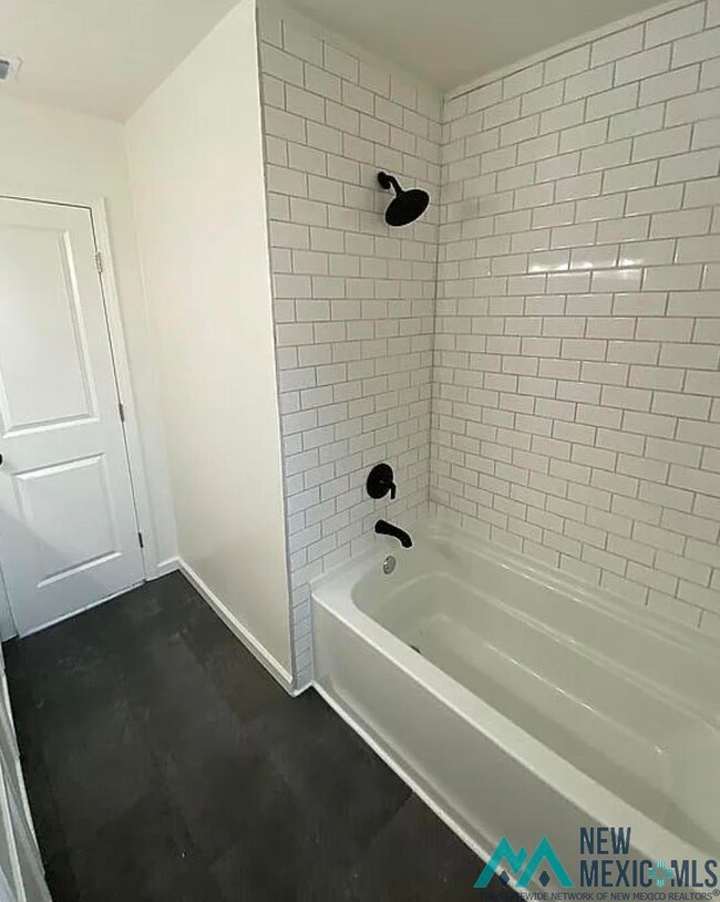 609 E Green Acres Dr, Hobbs, NM 88240 - photo 5