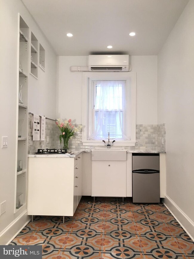 1322 15th St NW unit 1, Washington, DC 20005 - photo 4