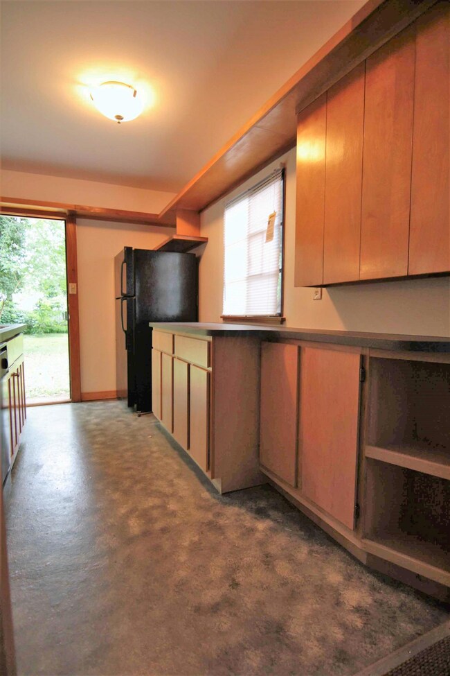 149 S Hampton Rd, Columbus, OH 43213 - photo 5