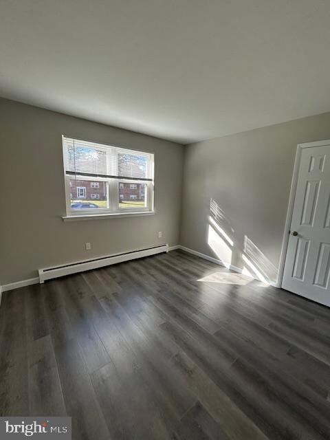 3205 E Market St unit H-04, East York, PA 17402 - photo 6