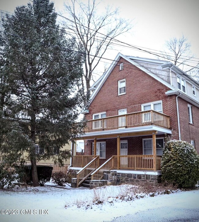 58 Weaver St unit 1, Greenwich, CT 06831 - photo 2