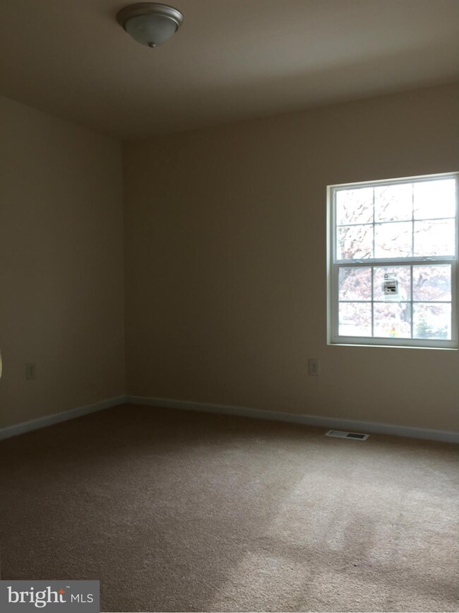 6811 Duluth St, Hyattsville, MD 20785 - photo 6