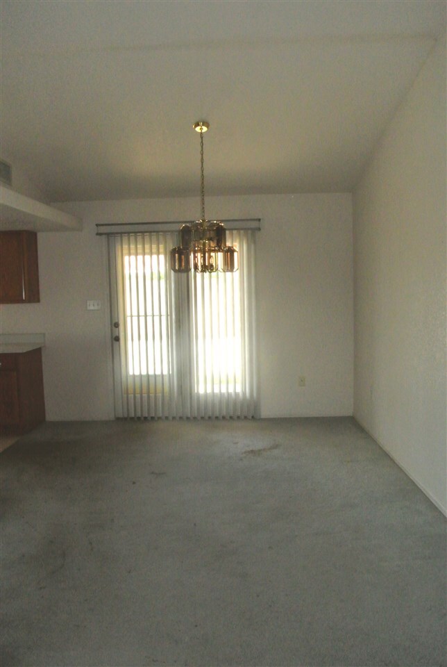 11202 E 37th Ln, Yuma, AZ 85367 - photo 5
