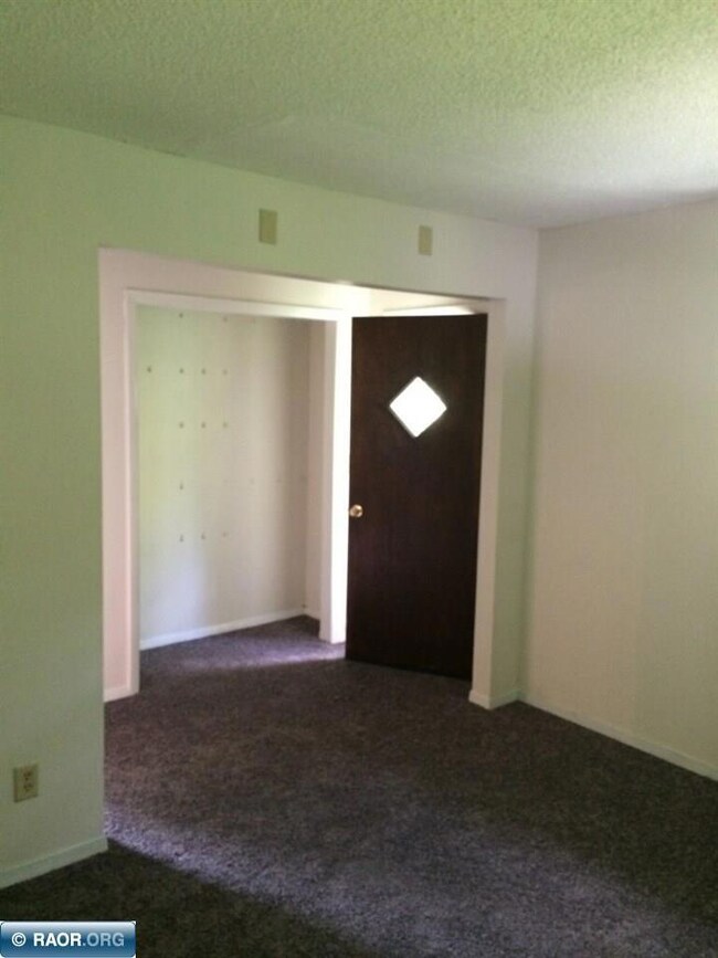 41907 Nottleman St, Winona, MN 55987 - photo 7