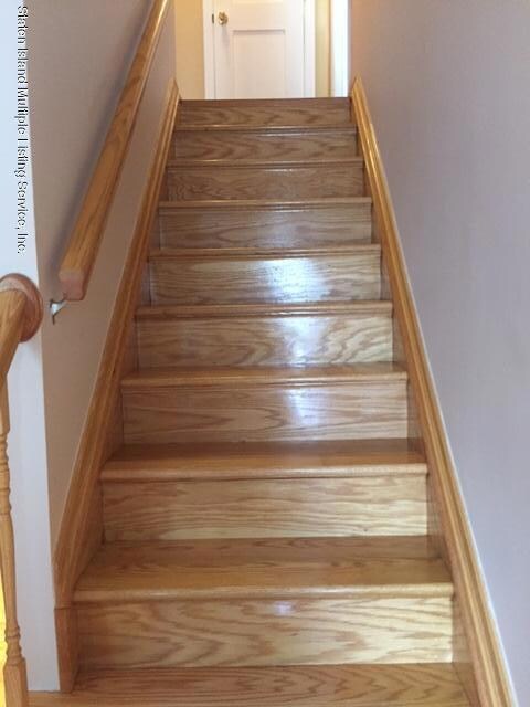 449 Willow Rd E unit 1, Staten Island, NY 10314 - photo 6