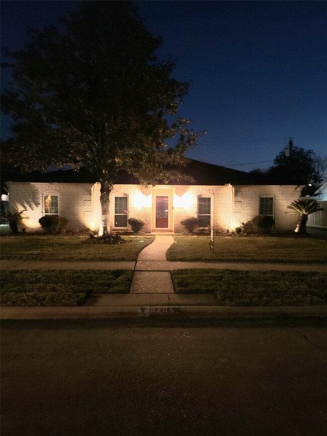 8206 Gulf Tree Ln, Houston, TX 77075 - photo 3