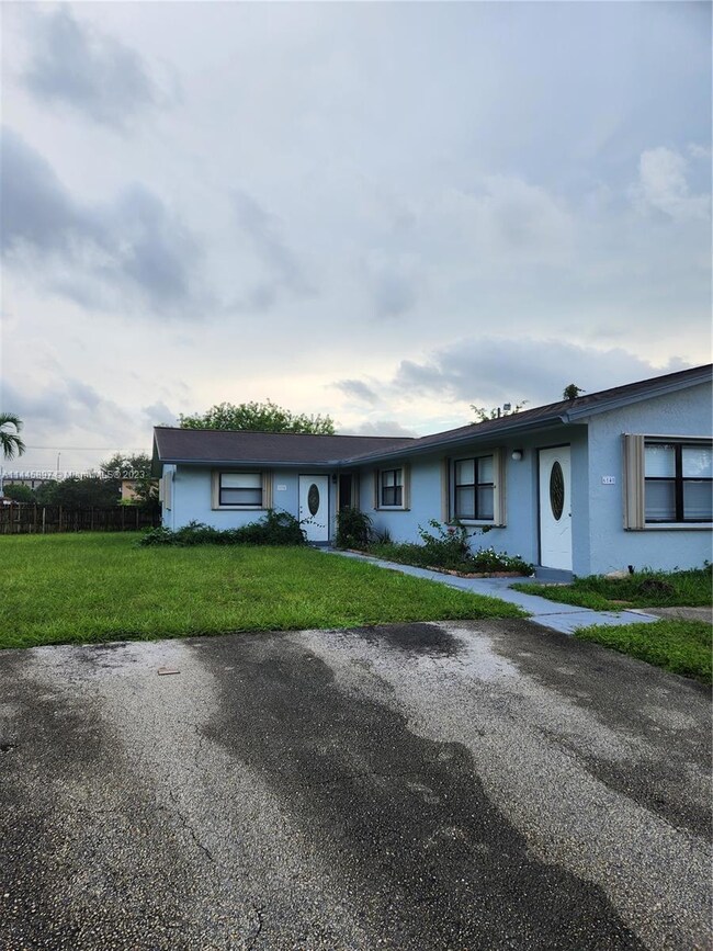 6130 SW 44th St unit 1, Davie, FL 33314 - photo 5