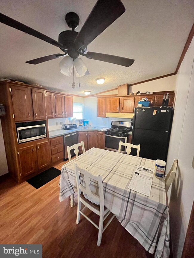 15 Tulip Dr, Honey Brook, PA 19344 - photo 4