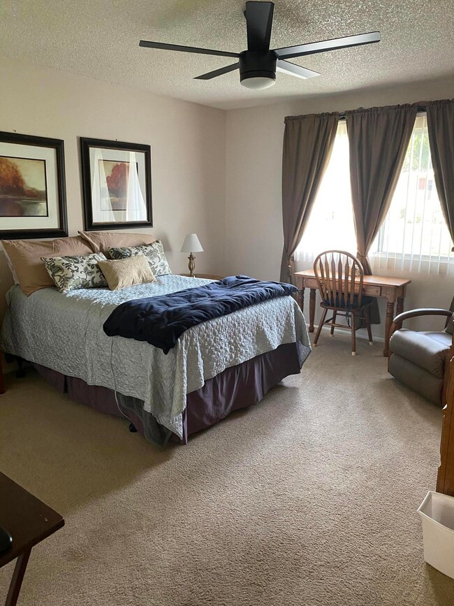 13804 N Newcastle Dr, Sun City, AZ 85351 - photo 4