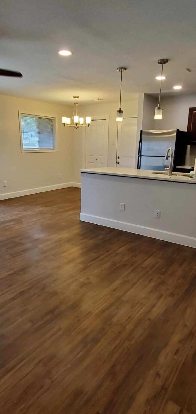 2023 Barnsley Ln, Houston, TX 77088 - photo 4