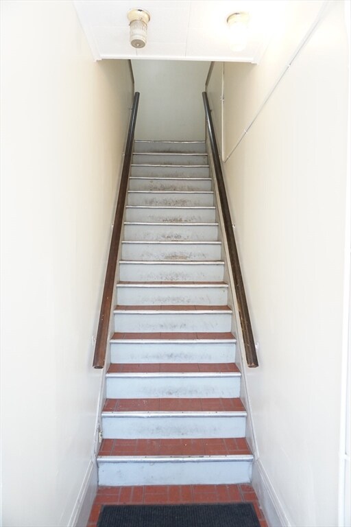 11 Myrtle St unit 2nd FL, Lowell, MA 01850 - photo 2