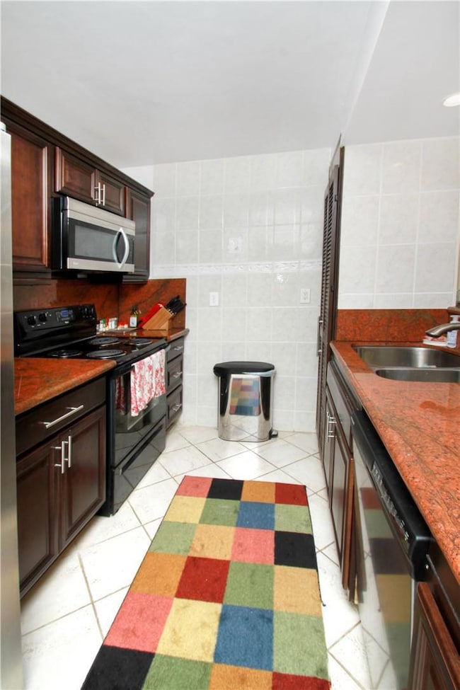 Bay Yacht Club Condominiums unit 214, Pompano Beach, FL 33062 - photo 3