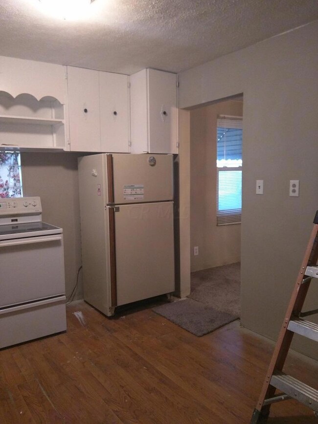 kitchen_right