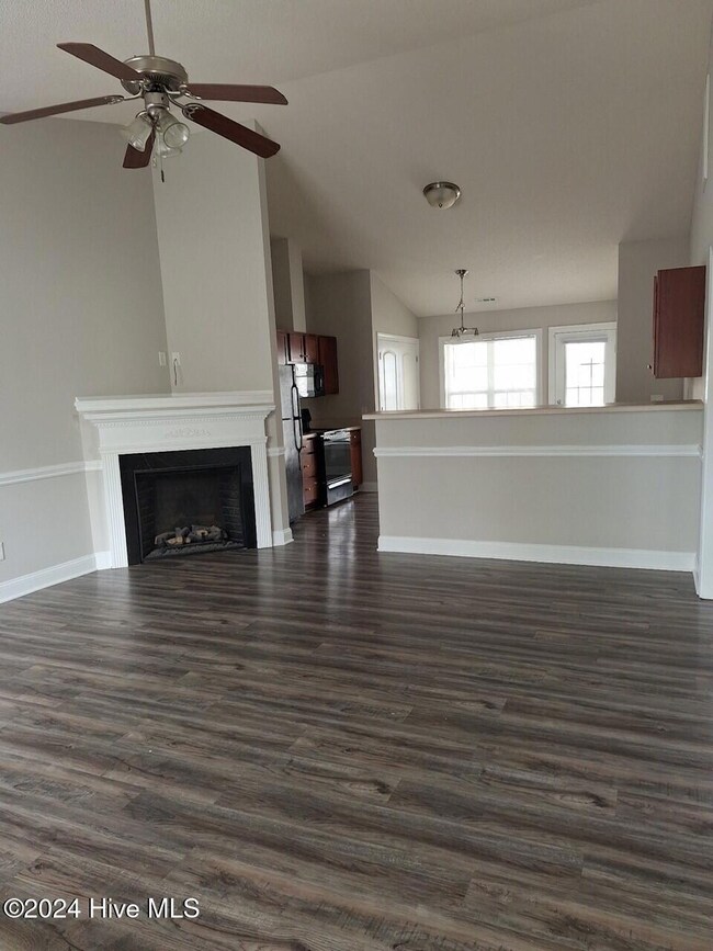 2541 Saddleback Dr unit B, Winterville, NC 28590 - photo 2