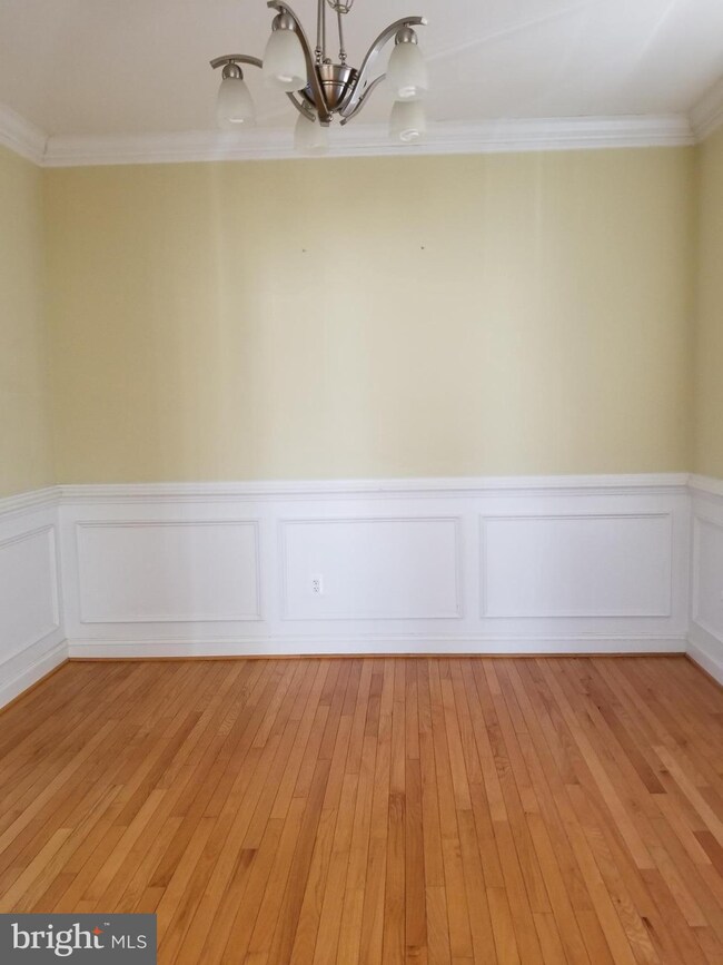 8555 Stevens Rd, Owings, MD 20736 - photo 3