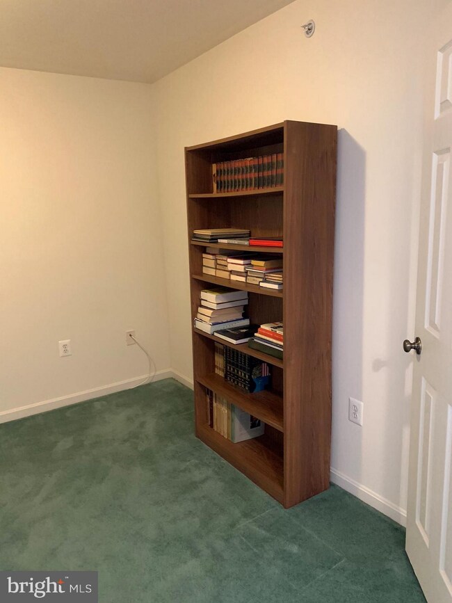 9450 Wordsworth Way unit 405, Owings Mills, MD 21117 - photo 7