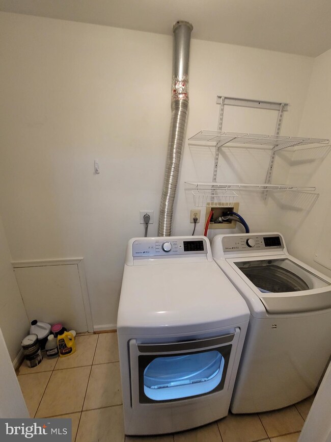 64 Le Forge Ct, Chesterbrook, PA 19087 - photo 2