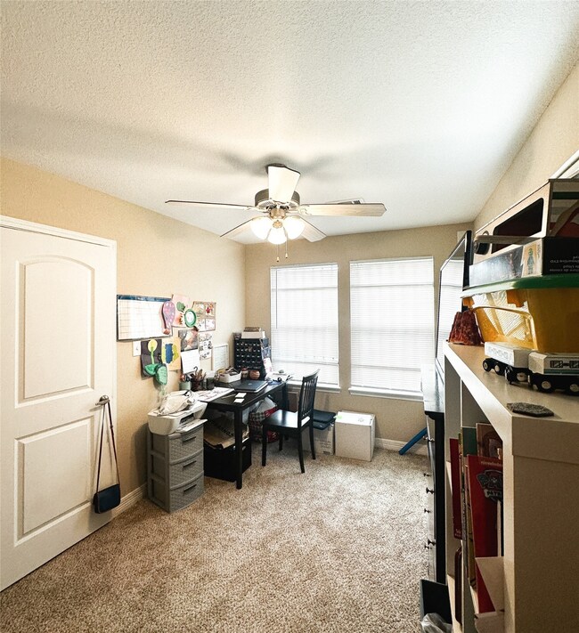 7835 Sealey St, Houston, TX 77088 - photo 4