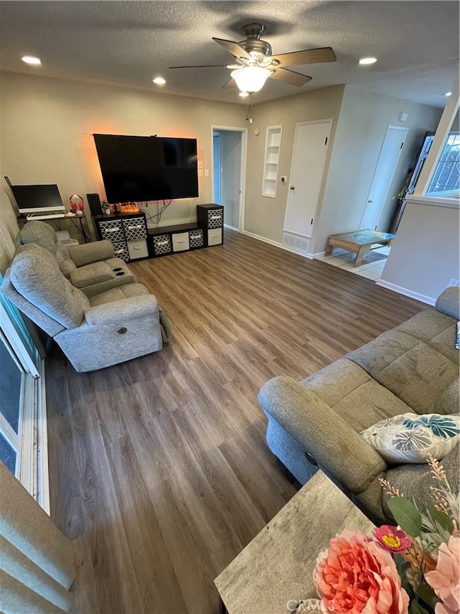 10362 Aurelia Ave, Cypress, CA 90630 - photo 7