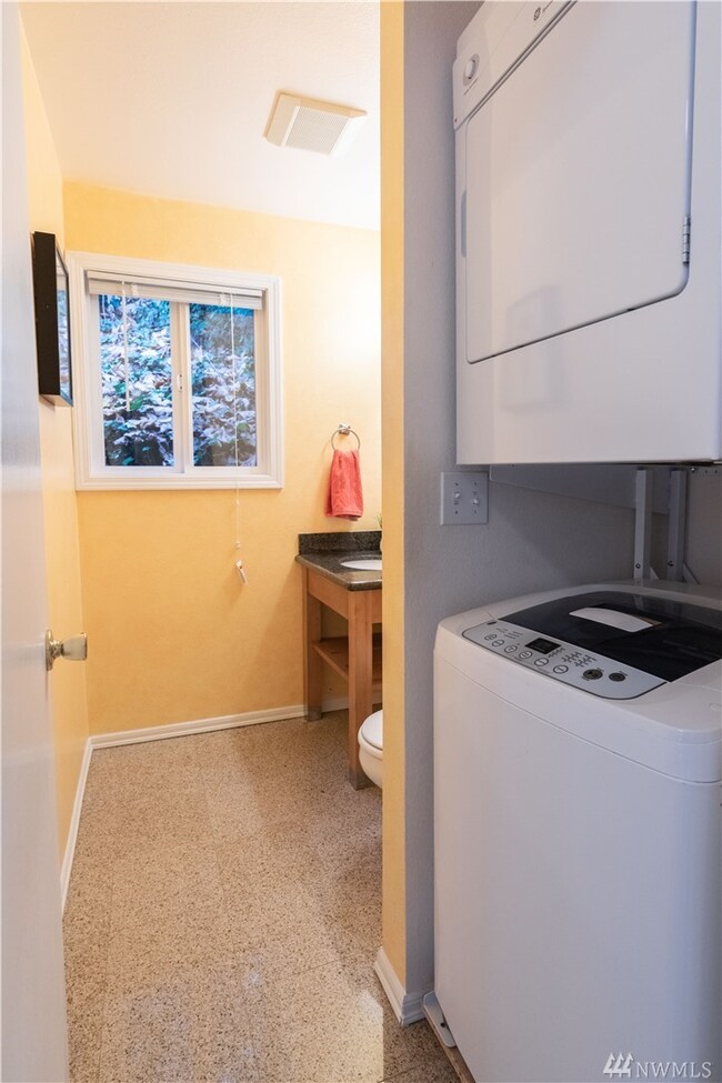 2945 76th Ave SE unit 7B, Mercer Island, WA 98040 - photo 6