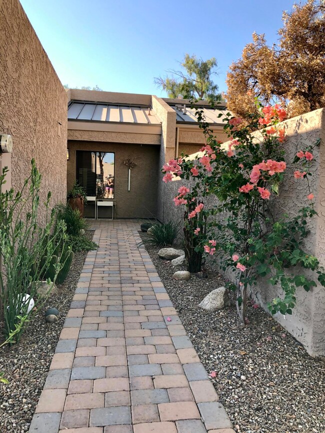 25 E Redondo Dr, Tempe, AZ 85282 - photo 2