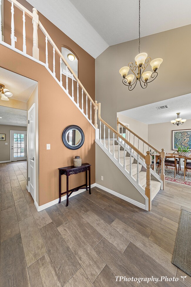 4-2 Story Stairway By Entry