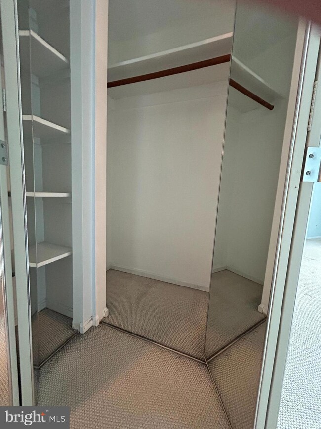 The Astoria unit 201, Arlington, VA 22201 - photo 5