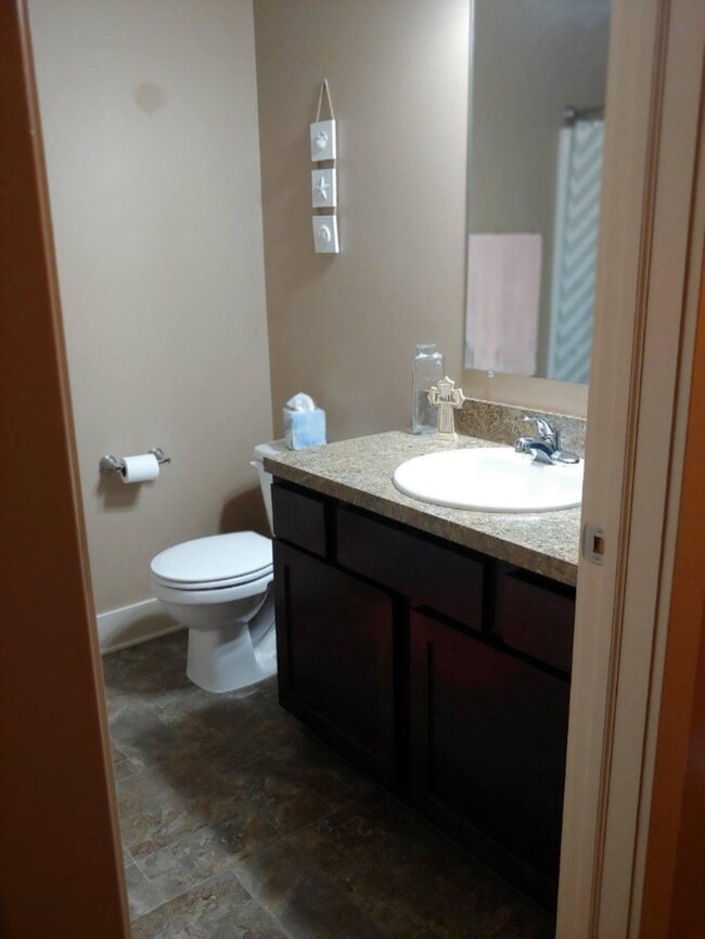 1054 Serenity Ridge Dr unit 6, Wayland, MI 49348 - photo 5