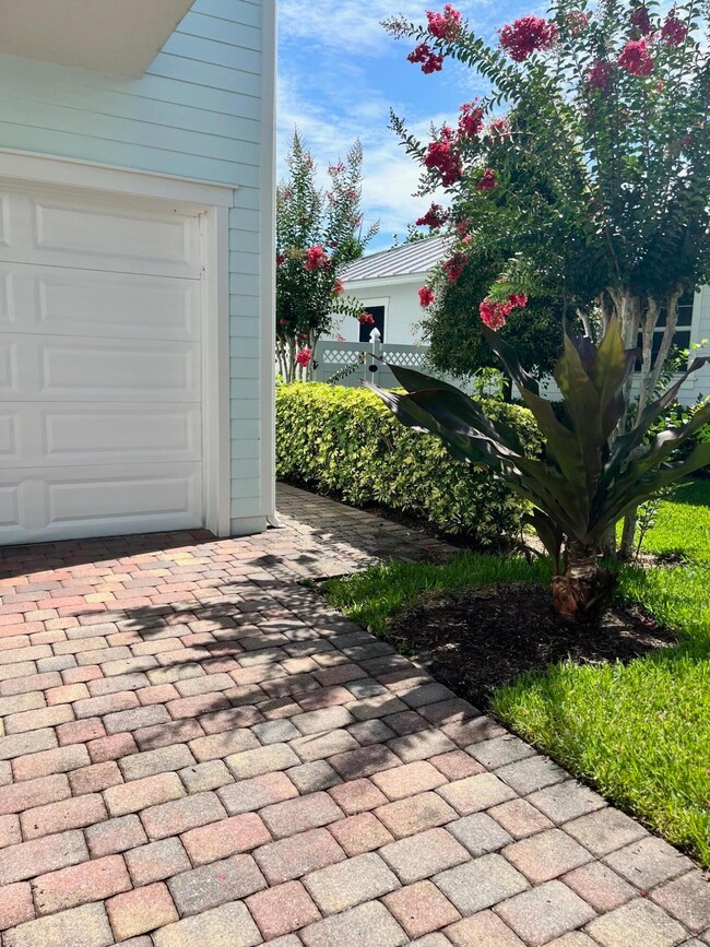 1039 Tiki Dr unit A, Jupiter, FL 33458 - photo 3