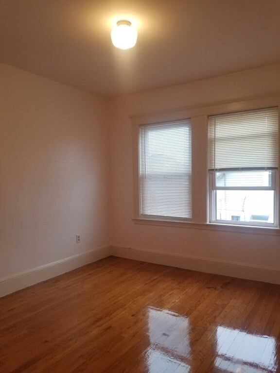 82 S Bayfield Rd unit 2, Quincy, MA 02171 - photo 4