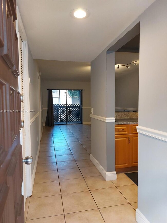 8415 SW 107th Ave unit 255W, Miami, FL 33173 - photo 7