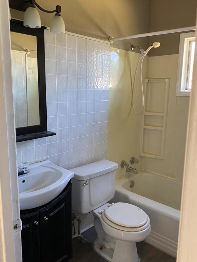 1135 Noble St, Gary, IN 46404 - photo 7