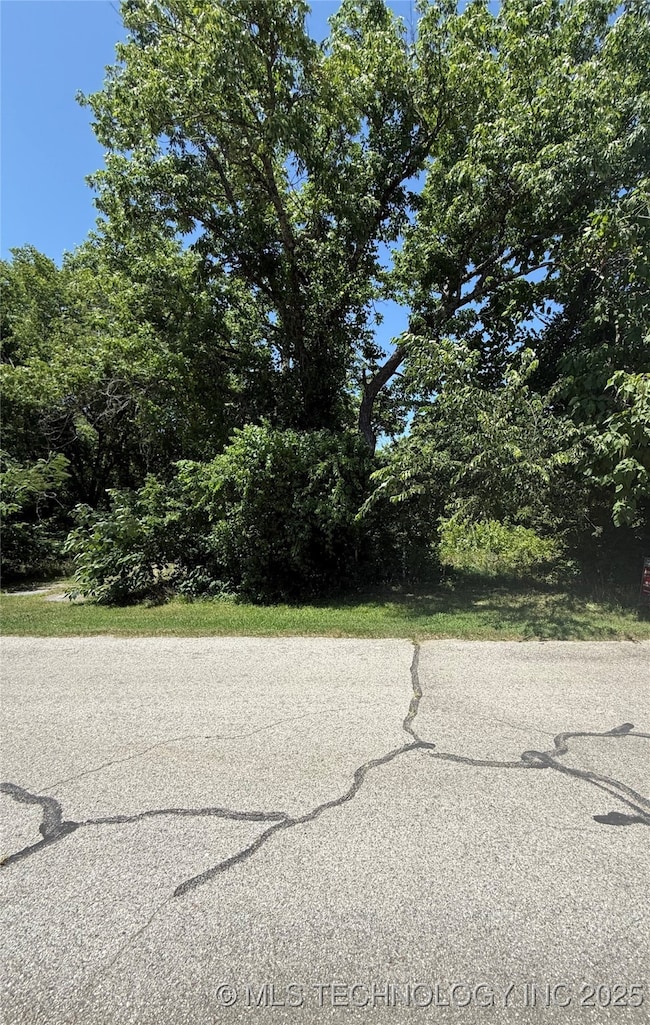 121 E Davis Ave, Sapulpa, OK 74066 - photo 2