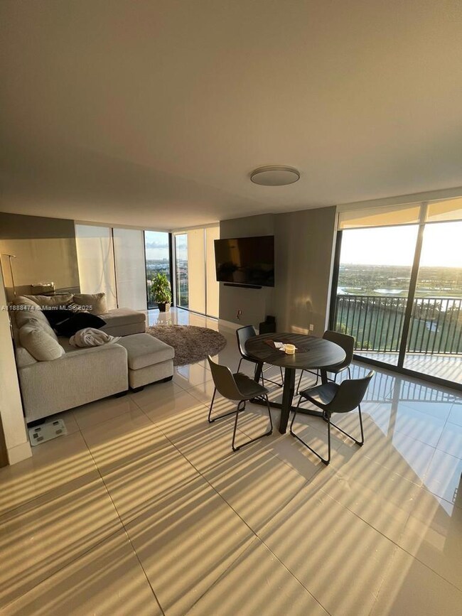 5250 Paseo unit 1702, Doral, FL 33166 - photo 5