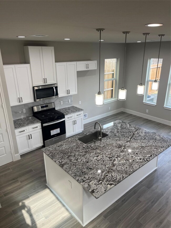 2331 Paul Quinn St, Houston, TX 77091 - photo 5