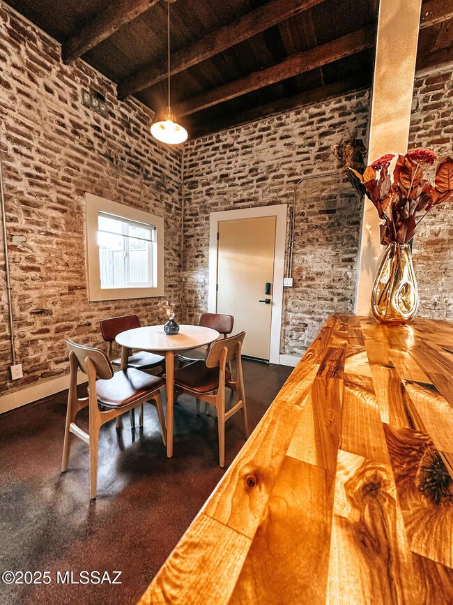 Dining Area 928 S 5th