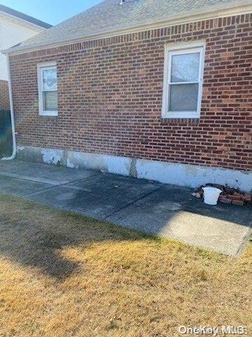 8127 247th St, Bellerose, NY 11426 - photo 2