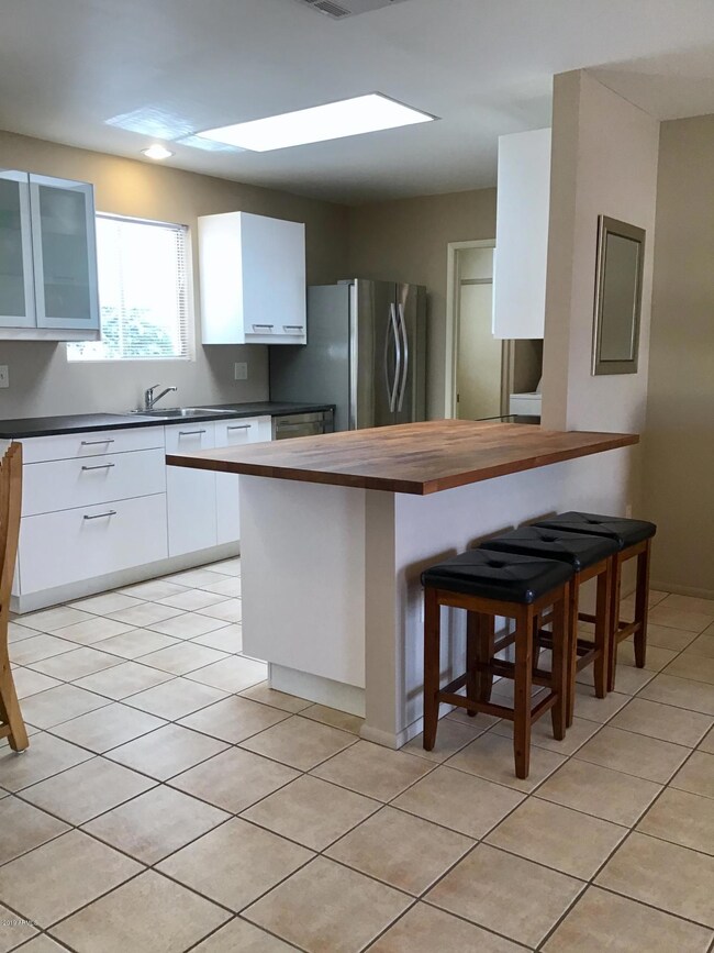 DB5B2127-04E1-4F09-9939-5958122256C8