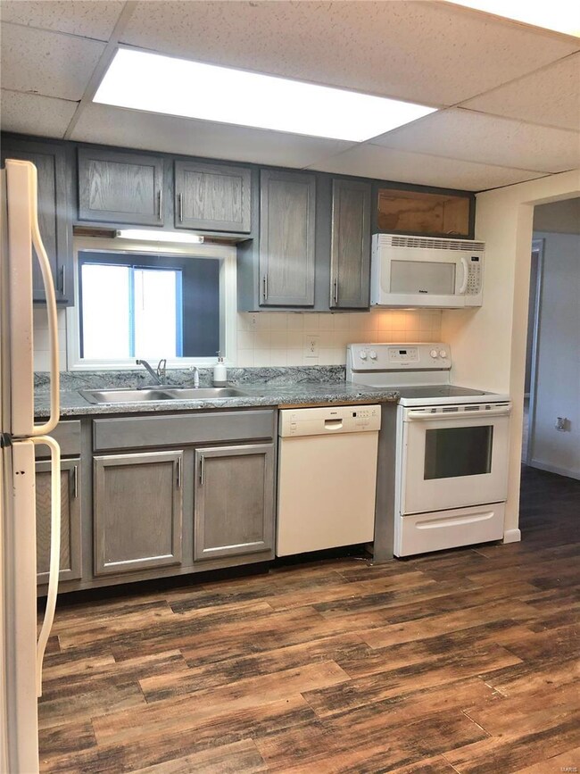 404 E 1st St, Rolla, MO 65401 - photo 5