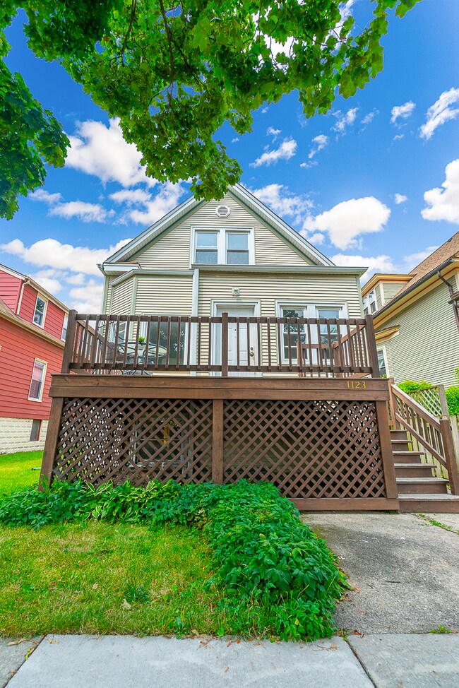 1123 S East Ave, Oak Park, IL 60304 - photo 2