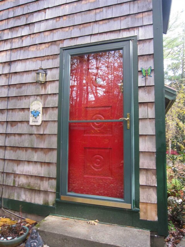 83 Mountain View Rd, Putney, VT 05346 - photo 3