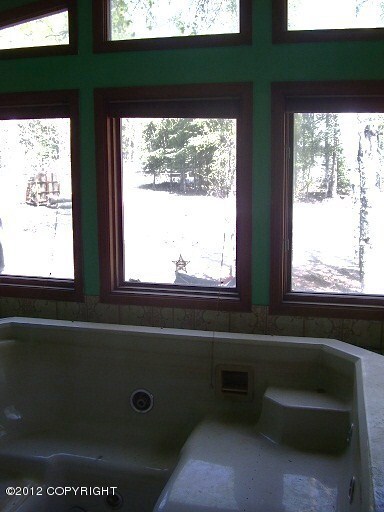 Jacuzzi room in the master