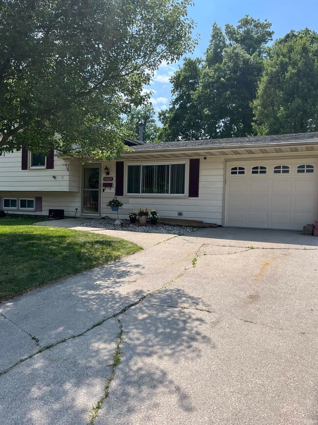 2009 Chochtimar Trail, Fort Wayne, IN 46808 - photo 4