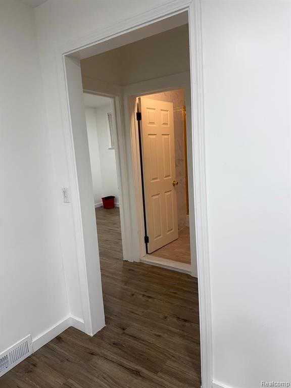 6107 Auburn St, Detroit, MI 48228 - photo 2