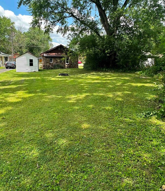 1155 A St SE, Linton, IN 47441 - photo 3