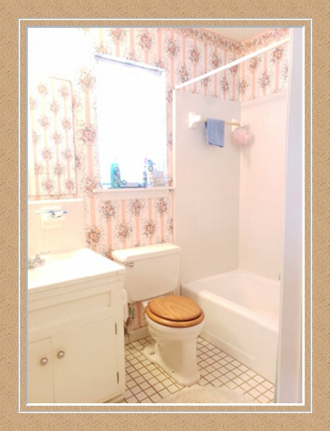 4113 Rice Ave, Bay City, TX 77414 - photo 3